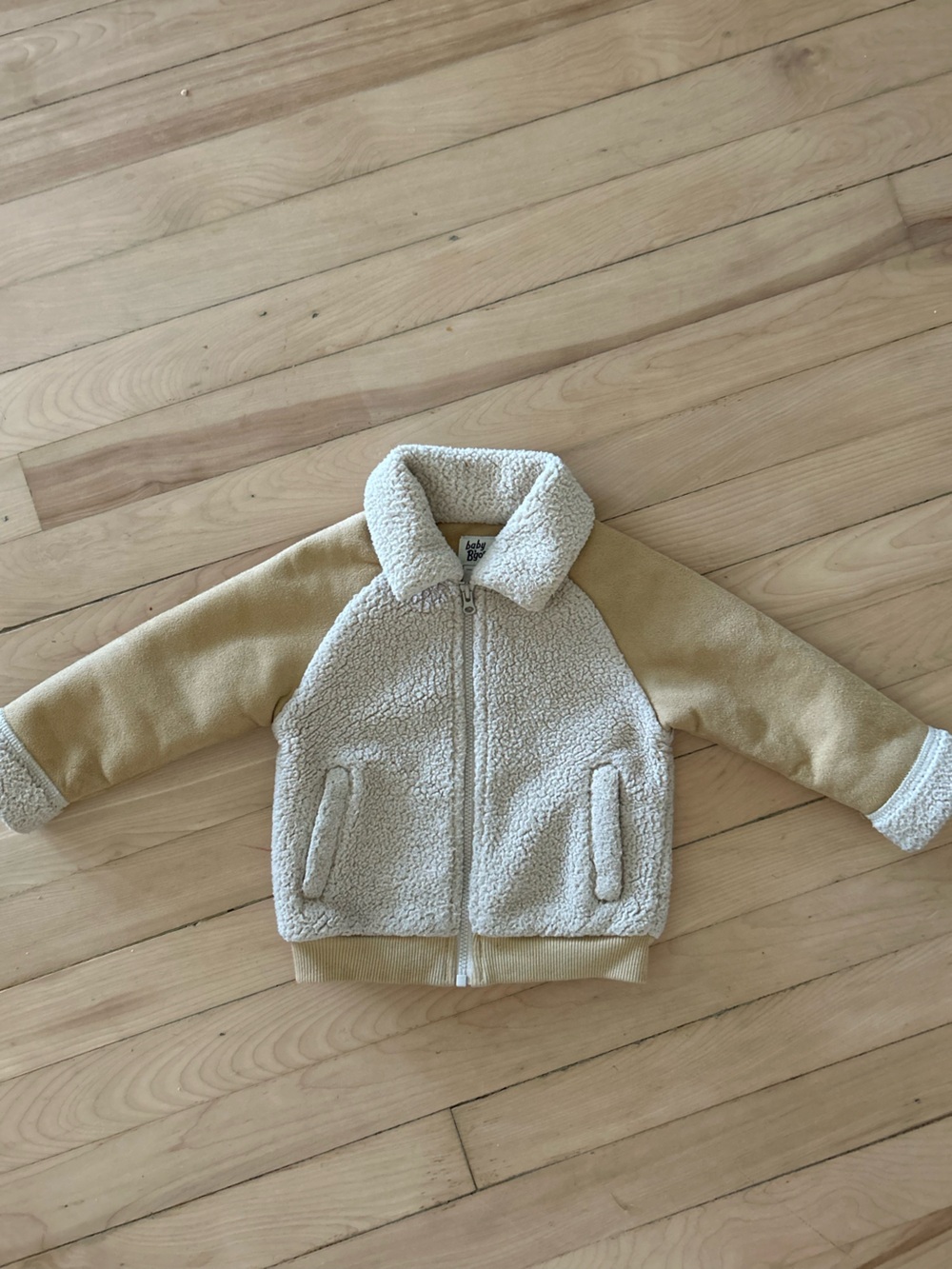 Oshkosh B’Gosh - Infant Sherpa Zip Jacket in Cream and Tan - Size 12M